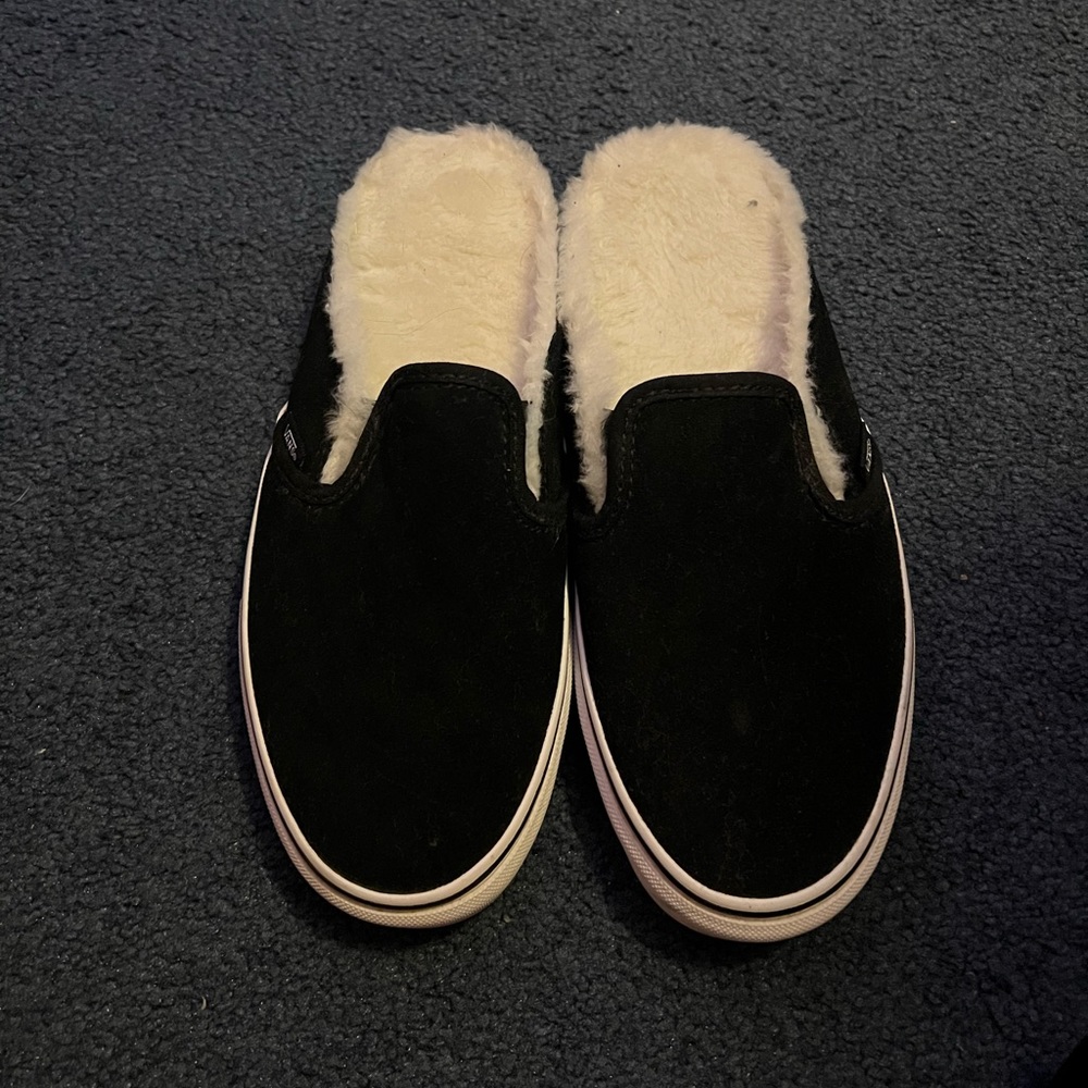 Lightly Used Black Vans Classic Slip on Mule Sherpa Lining